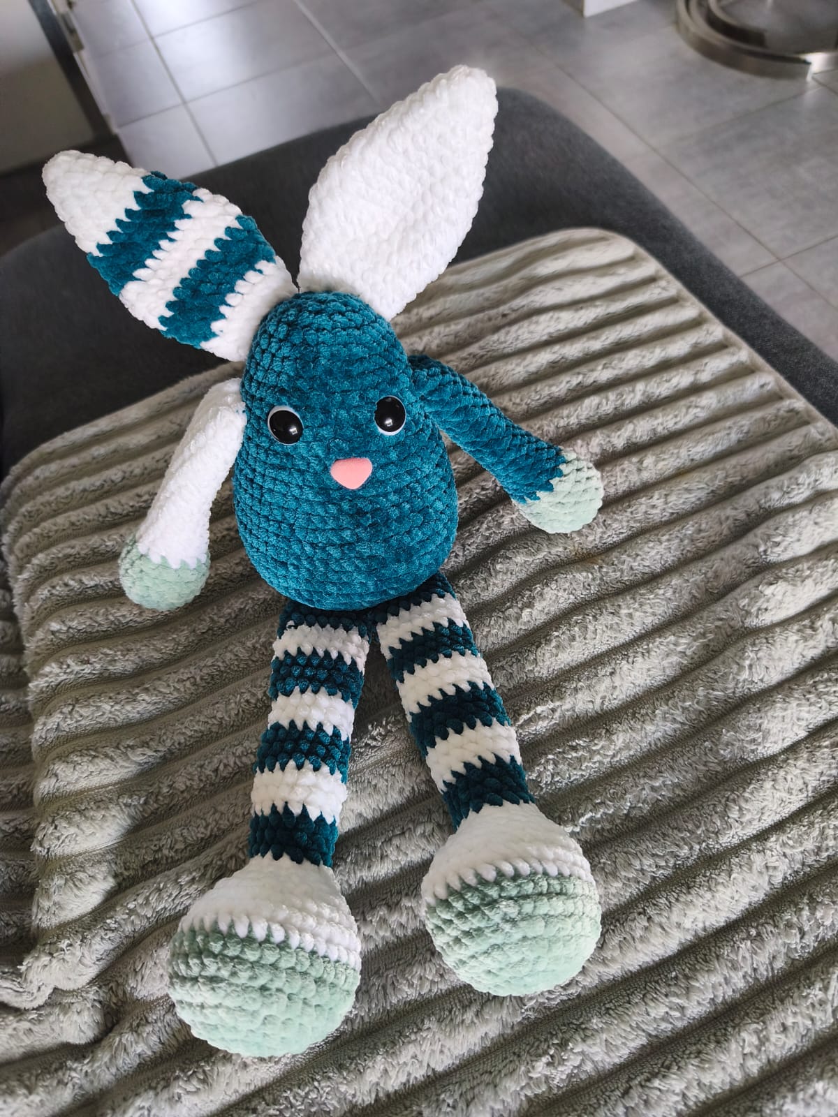 Splash le lapin canard - peluche artisanale faite main